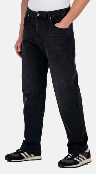 Reell Solid Loose Tapered Fit Black